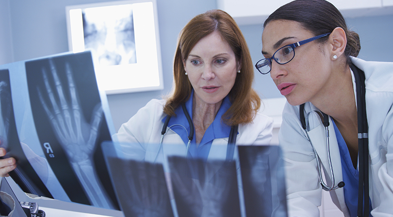 Physician Assistant (PA) vs Medical Doctor (MD): Four Factors to Consider